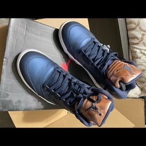 RETRO 5 Obsidian & Bronze Jordan